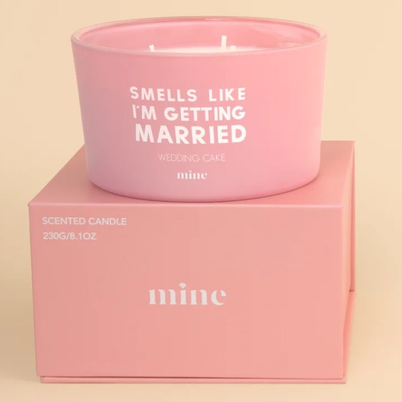mine Accents New Wedding Cake Candle Smells Like Im Getting Married